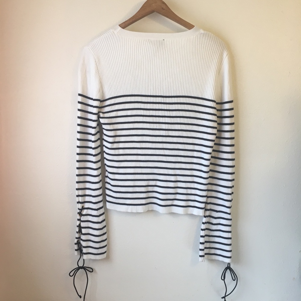 Topshop White Shirt With Black Stripes Long Sleeve - Picture 2 of 2